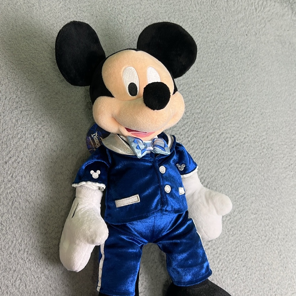NWT Disneyland 60th Anniversary Mickey Mouse Diamond Celebration Plush 15”